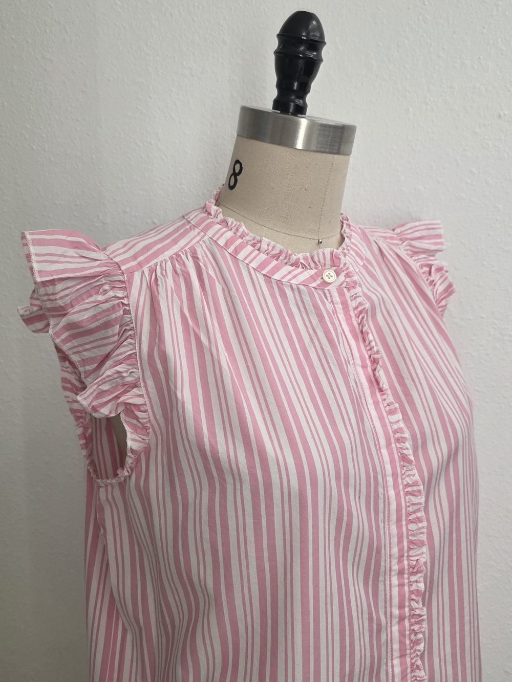 LOFT Pink & White Striped Ruffle Blouse | Sleeveless Feminine Top Size M - Picture 4 of 7